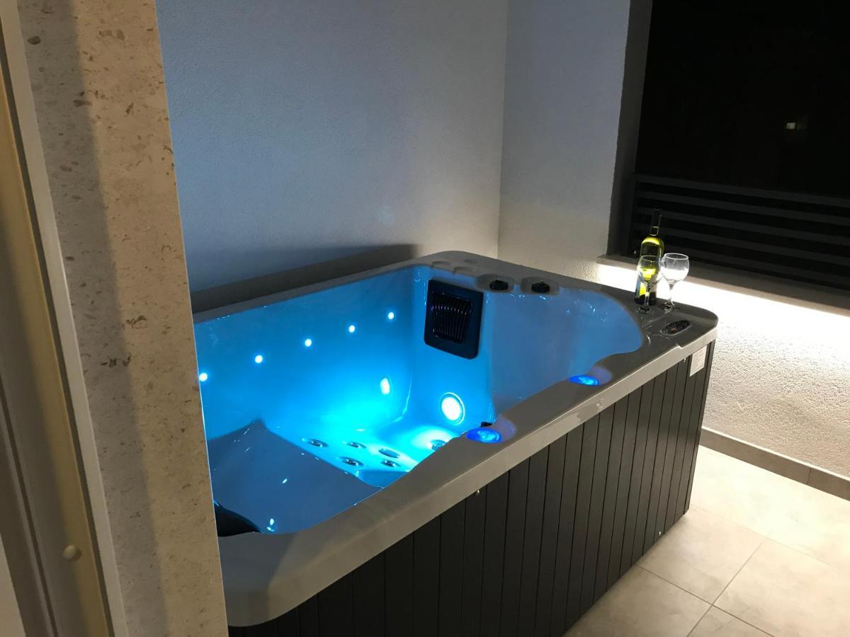 Apartments Tonkita With Jacuzzi Μακάρσκα Εξωτερικό φωτογραφία