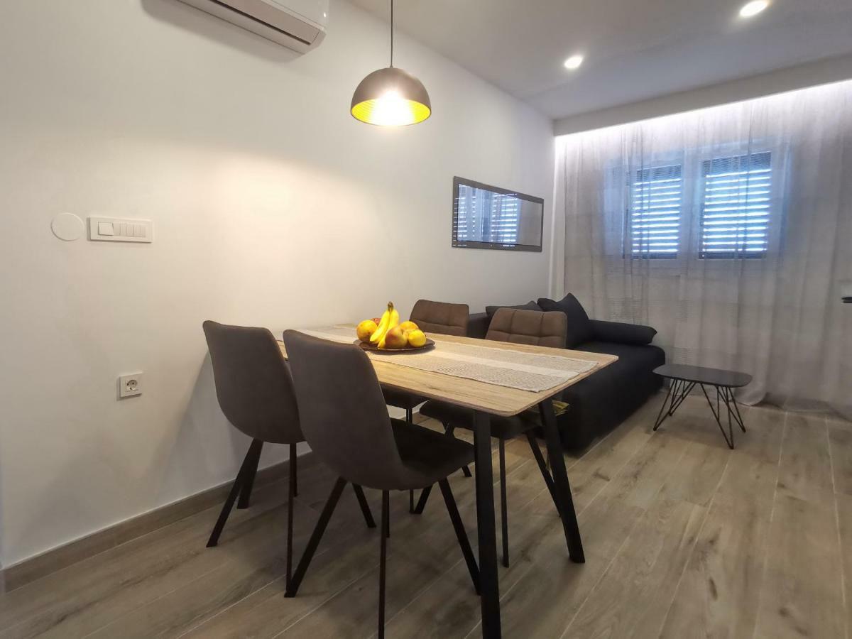 Apartments Tonkita With Jacuzzi Μακάρσκα Εξωτερικό φωτογραφία