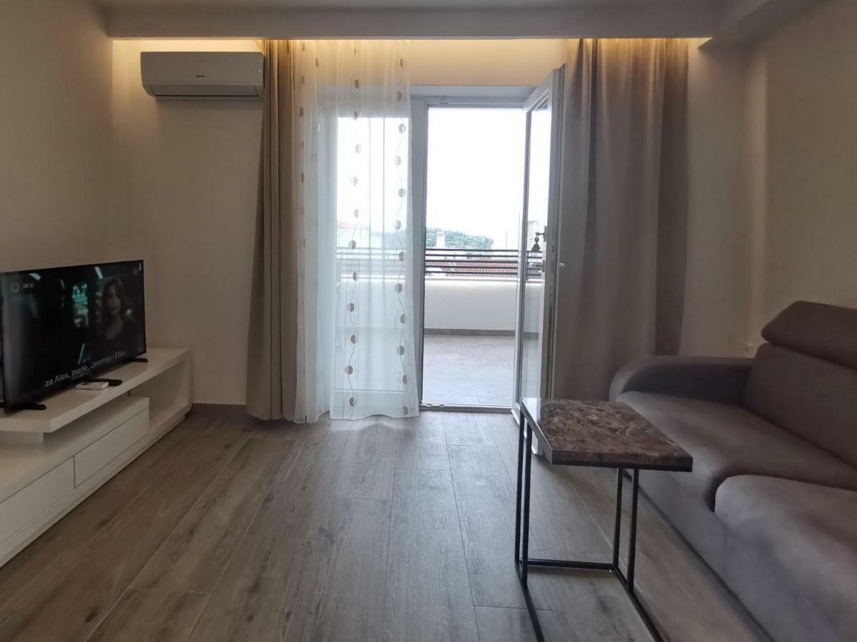 Apartments Tonkita With Jacuzzi Μακάρσκα Εξωτερικό φωτογραφία